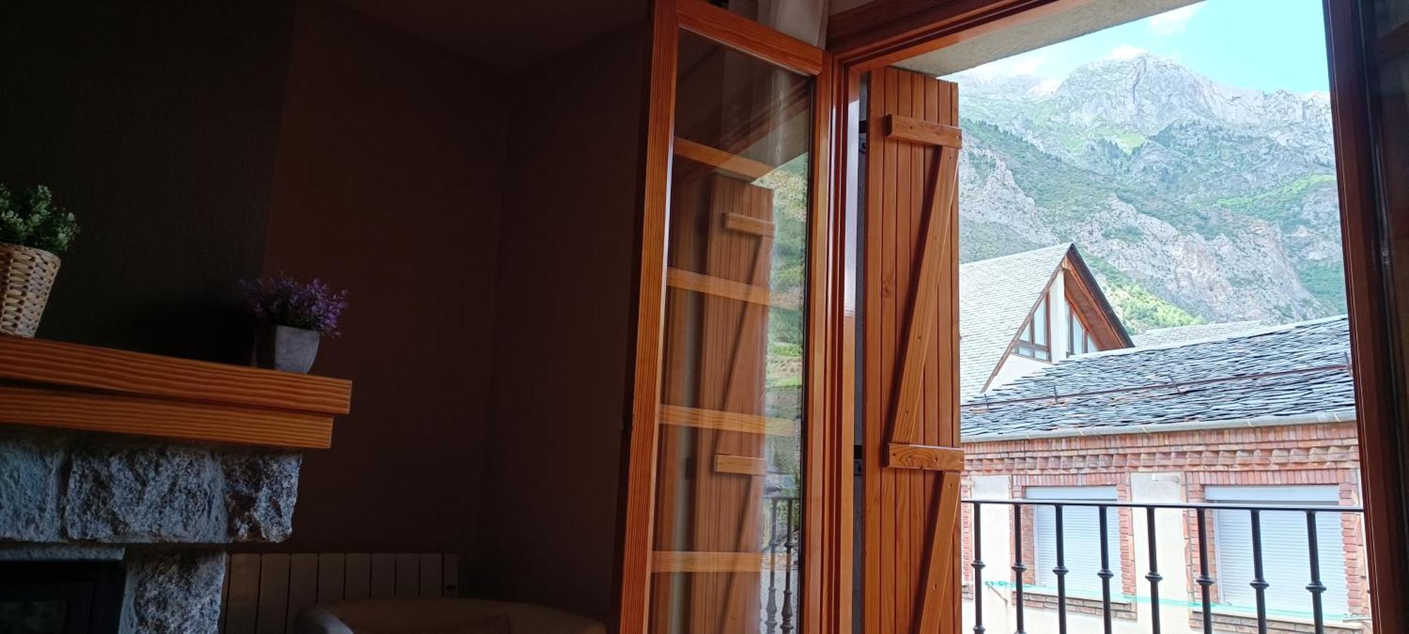 Apartamento El Refugio De Sara Бенаске Екстер'єр фото